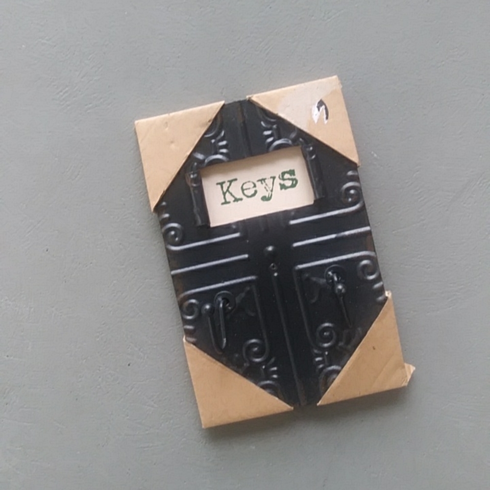 Black Keys Wall Hanging Decor